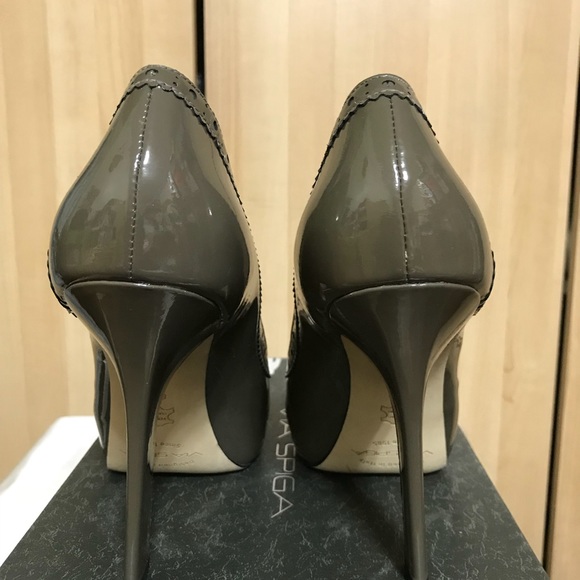 Shoes - Picture 2 of 3